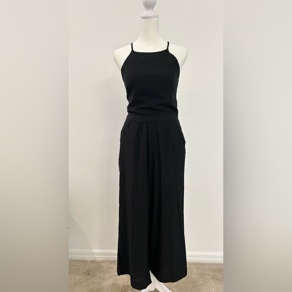 Hollister Elegant Black Sleeveless Jumpsuit